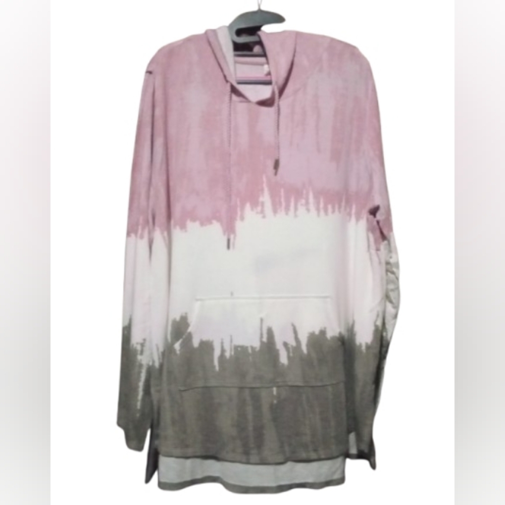 Bundle Cozy Two‑Piece: Acttane Hoodie + Terra & Sky Top